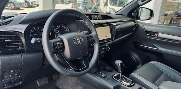 Toyota Hilux 2.8D-4D Invincible Double Cab 4x4 A