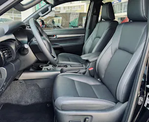 Toyota Hilux 2.8D-4D Invincible Double Cab 4x4 A