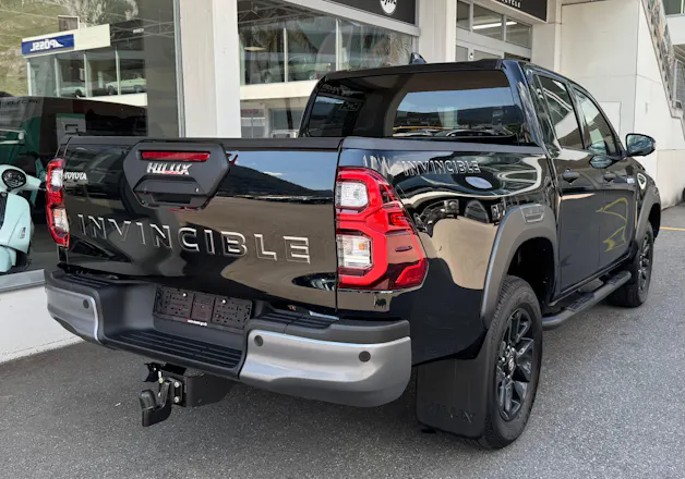 Toyota Hilux 2.8D-4D Invincible Double Cab 4x4 A