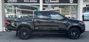 Toyota Hilux 2.8D-4D Invincible Double Cab 4x4 A