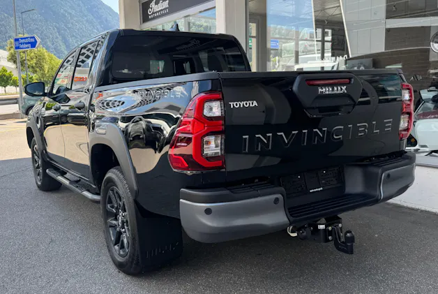 Toyota Hilux 2.8D-4D Invincible Double Cab 4x4 A