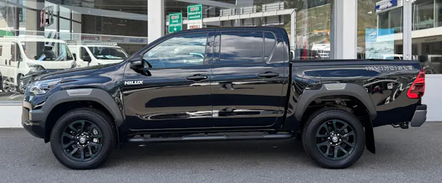 Toyota Hilux 2.8D-4D Invincible Double Cab 4x4 A