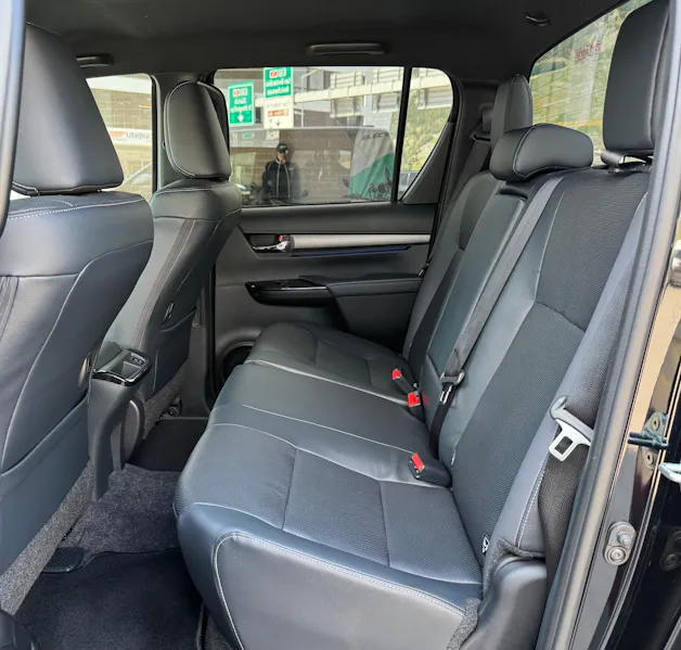 Toyota Hilux 2.8D-4D Invincible Double Cab 4x4 A