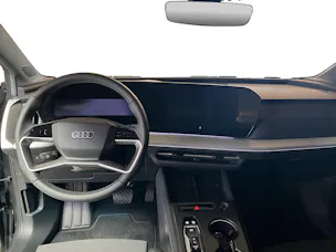 AUDI Q4 e-tron SUV quattro performance Attraction
