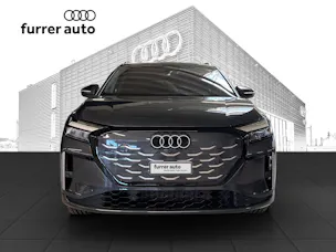 AUDI Q4 e-tron SUV quattro performance Attraction
