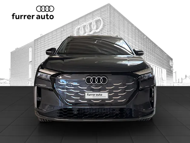 AUDI Q4 e-tron SUV quattro performance Attraction