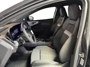 AUDI Q4 e-tron SUV quattro performance Attraction