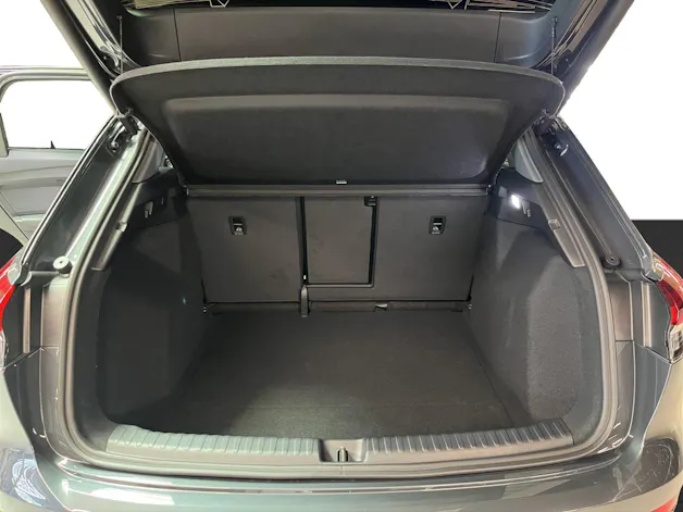 AUDI Q4 e-tron SUV quattro performance Attraction