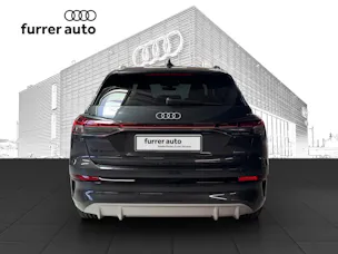 AUDI Q4 e-tron SUV quattro performance Attraction