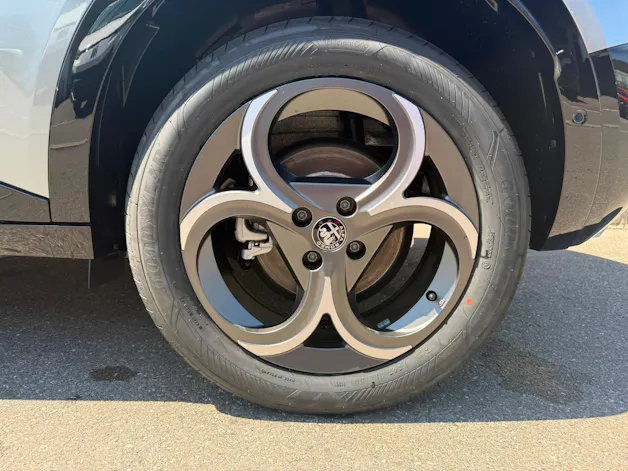 ALFA ROMEO Junior 1.2 48V Hybrid Sport Speciale