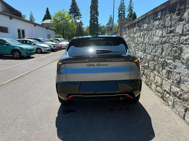 ALFA ROMEO Junior 1.2 48V Hybrid Sport Speciale