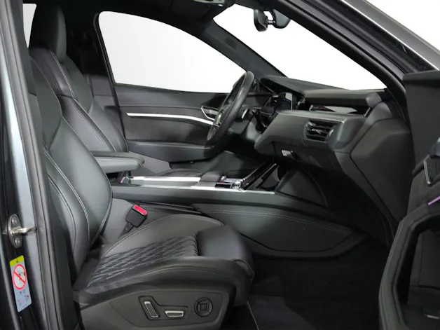 Audi e-tron 55 Sportback S Line Black Edition quattro