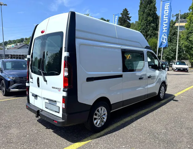 Renault Trafic 150 Adv.L2H2 EN