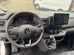 Renault Trafic 150 Adv.L2H2 EN