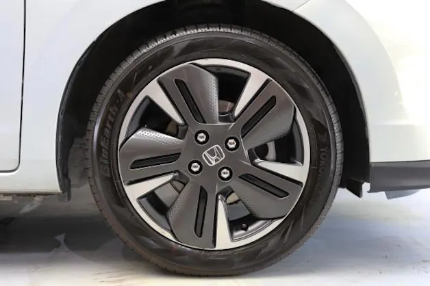 HONDA Jazz 1.5i-MMD Advance
