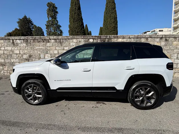 JEEP Compass 1.2 T e-Hybrid First Edition
