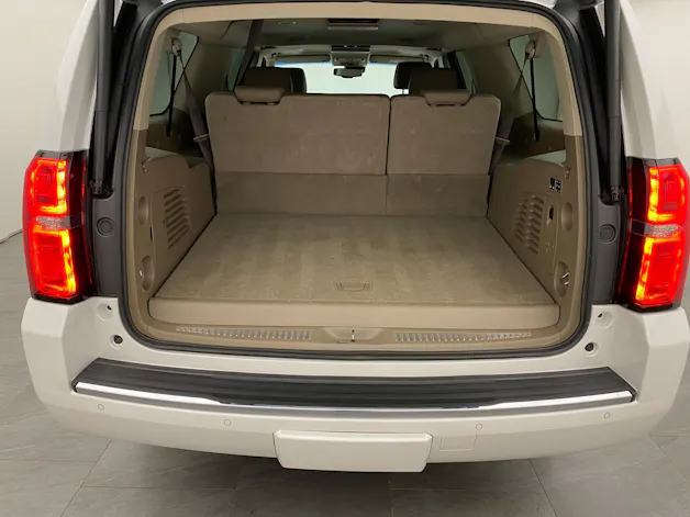 Chevrolet Suburban 5.3 Premier