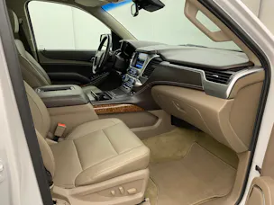 Chevrolet Suburban 5.3 Premier