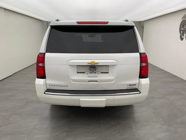 Chevrolet Suburban 5.3 Premier