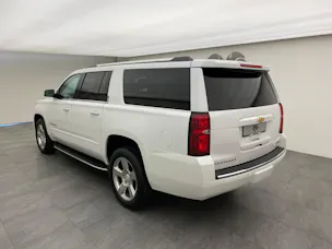 Chevrolet Suburban 5.3 Premier