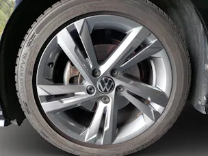 VW Golf 1.5 eTSI mHEV ACT R-Line DSG