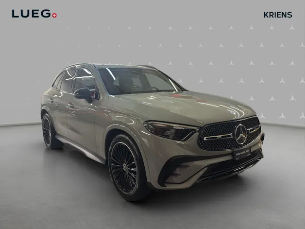 Mercedes-Benz GLC 200 4M - AMG / DISTRONIC / 360 Grad Kamera / DIGITAL LIGHT / Soundsystem