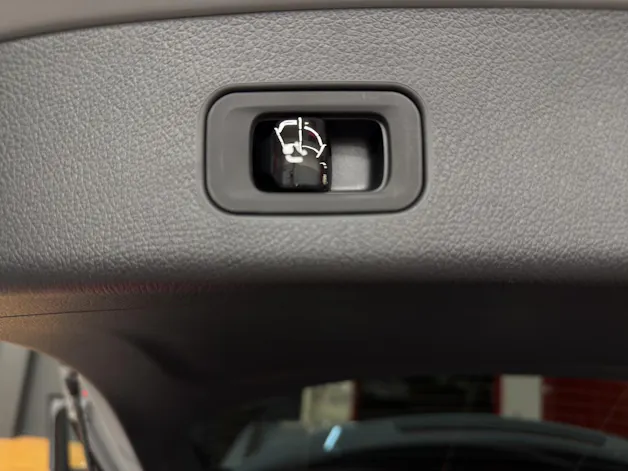 Mercedes-Benz GLC 200 4M - AMG / DISTRONIC / 360 Grad Kamera / DIGITAL LIGHT / Soundsystem