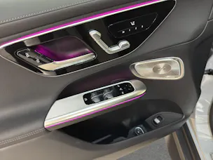 Mercedes-Benz GLC 200 4M - AMG / DISTRONIC / 360 Grad Kamera / DIGITAL LIGHT / Soundsystem