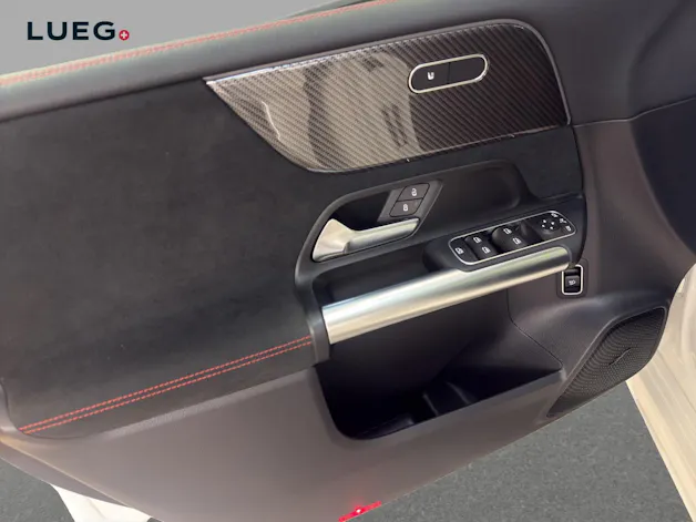 Mercedes-Benz B 250 4M - AMG / Rückfahrkamera / Multibeam LED / Panorama-Dach