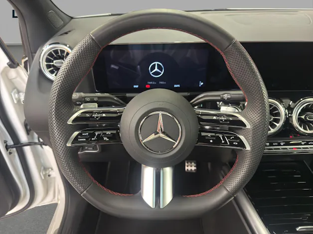 Mercedes-Benz B 250 4M - AMG / Rückfahrkamera / Multibeam LED / Panorama-Dach