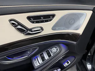 Mercedes-Benz S 500 Long AMG-Line magnetitschwarz 4Matic 9G-Tronic / 360° Kamera / Panoramadache / Keyless Go / Head-Up-Dispaly / Leder /