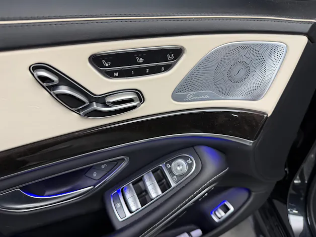 Mercedes-Benz S 500 Long AMG-Line magnetitschwarz 4Matic 9G-Tronic / 360° Kamera / Panoramadache / Keyless Go / Head-Up-Dispaly / Leder /