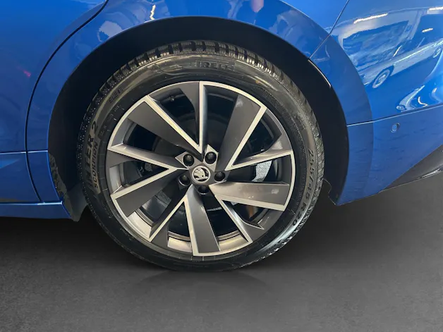 SKODA Enyaq iV 80x SportLine