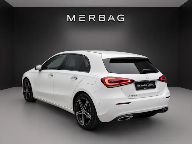 MERCEDES-BENZ A 180 d Progressive 8G