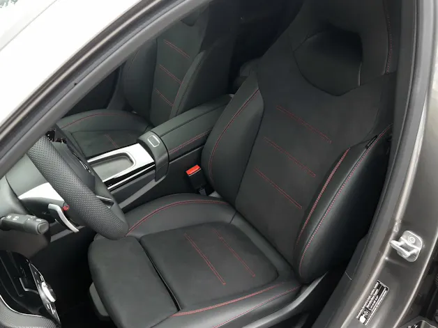 MERCEDES-BENZ A 250 4Matic AMG Line