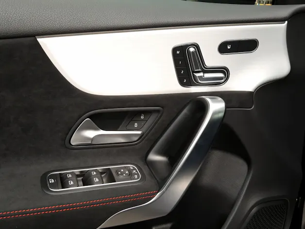 MERCEDES-BENZ A 250 4Matic AMG Line