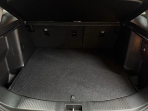 https://vehicle.imgix.net/4402527/c135e5d5-64f2-496d-ac7c-66a7dc22292c.jpg