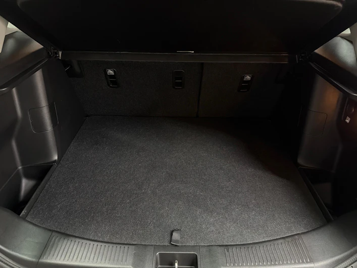 Fahrzeugbild SUZUKI S-CROSS