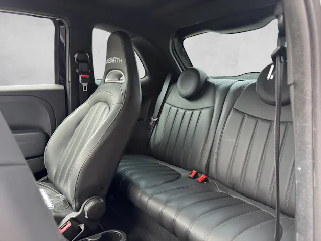 Fiat 595 Abarth 1.4 T-Jet 180 Competizione