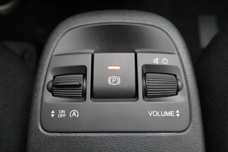 https://vehicle.imgix.net/4402605/2a054575-c7ac-4bdb-960b-53efabd5495d.JPG