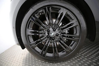 https://vehicle.imgix.net/4402626/29bae933-ccc4-4bfd-aad3-3d96f8af1c6f.jpg