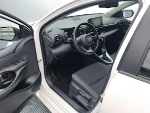Toyota Yaris 1.5 VVT-i HSD Trend