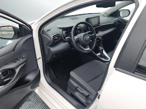 https://vehicle.imgix.net/4402631/7f773463-8783-4d1c-882f-dc8fd72cf3f7.jpg