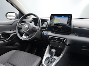https://vehicle.imgix.net/4402631/d6d6d622-e3d3-4dd9-8a35-73ae01a39efc.jpg