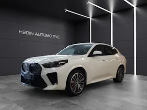 BMW iX2 xDrive30