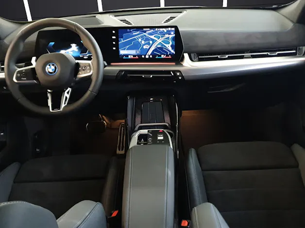 BMW iX2 xDrive30