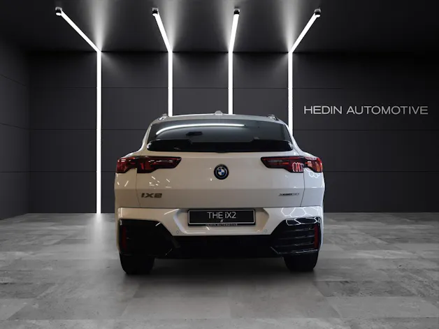 BMW iX2 xDrive30