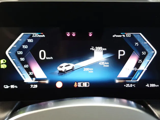 BMW iX2 xDrive30