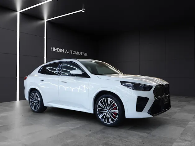 BMW iX2 xDrive30