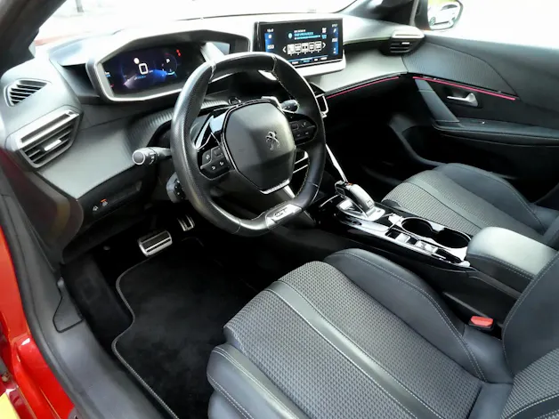 Peugeot 208 1.2 PureTech 130 GT EAT8